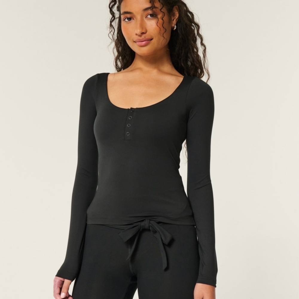 Hollister Gilly Hicks Active Henley Long Sleeve